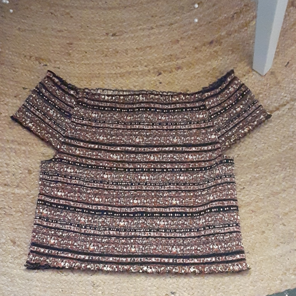 Off shoulder fall top